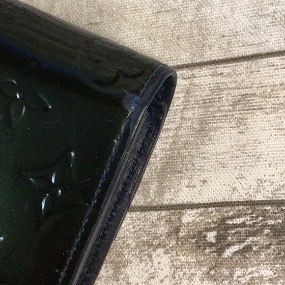 Louis Vuitton Dark Green Patent Wallet - Picture 3 of 16